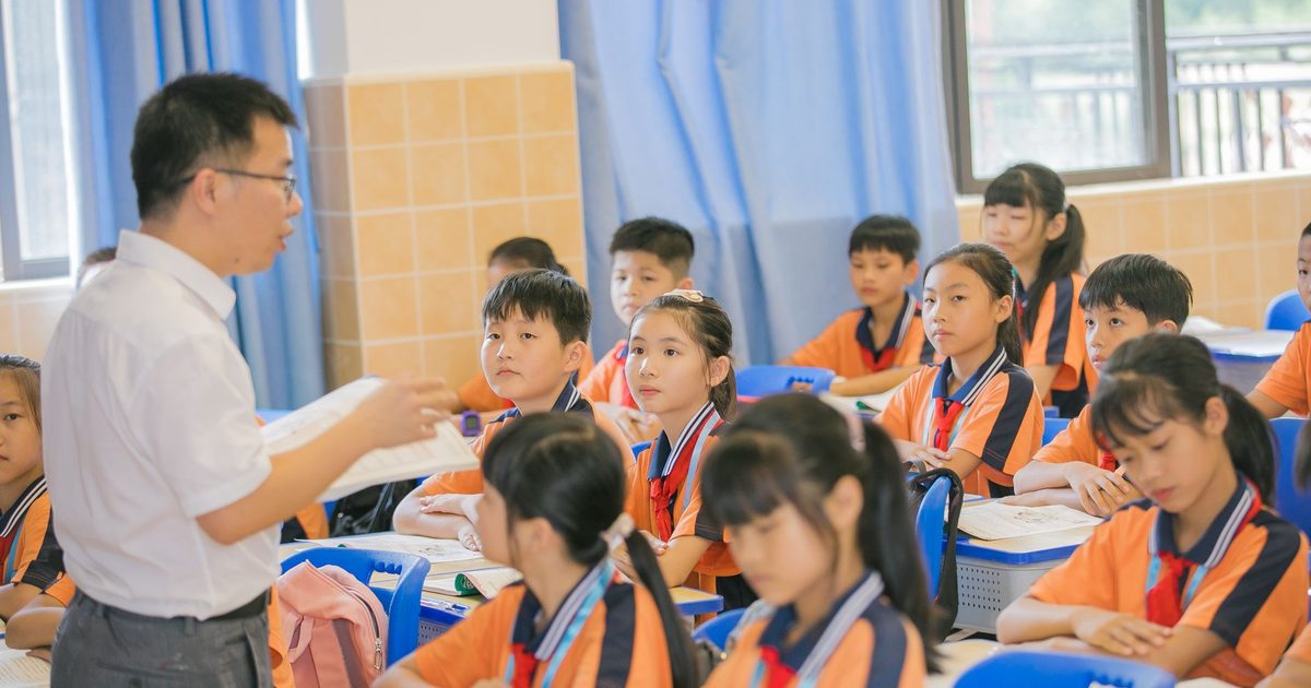 老师和协管怎么分工：兼课老师的课时与工作量