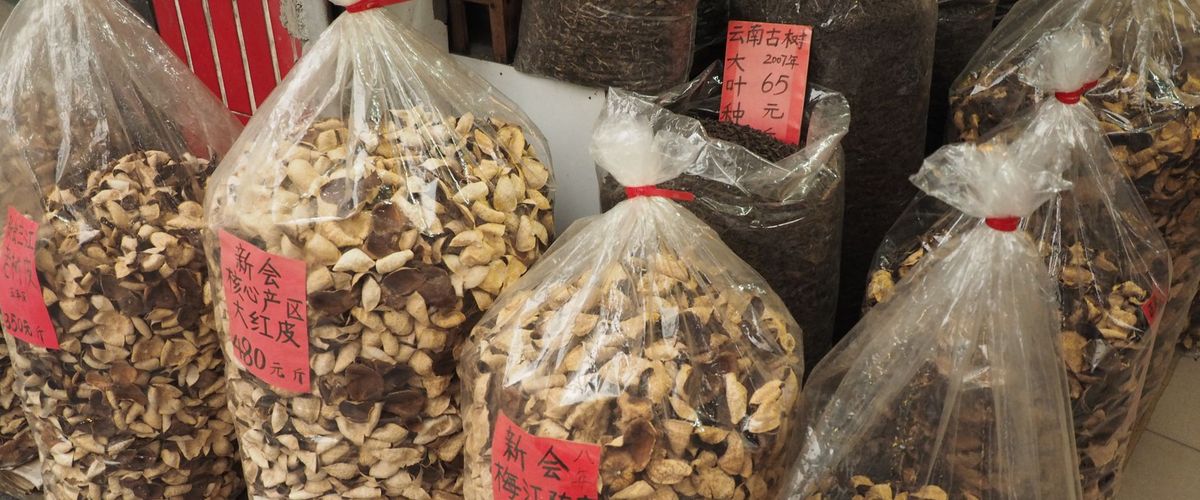 超市里带包装的食品